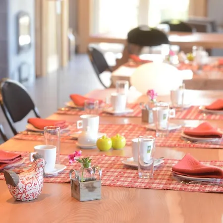 Les Coteaux Du Vinave Bed & Breakfast *